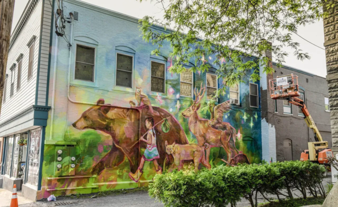 A mural stands in the middle town.